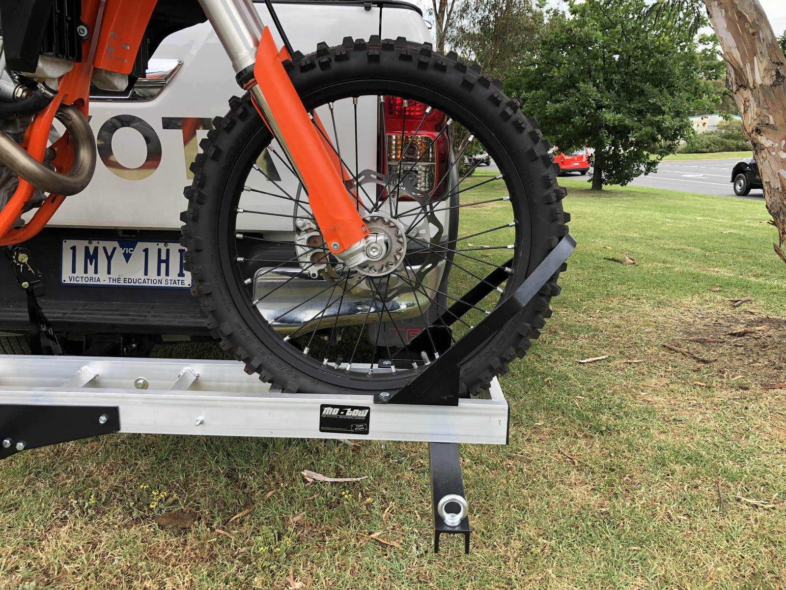 Tow ball motorcycle shop carrier