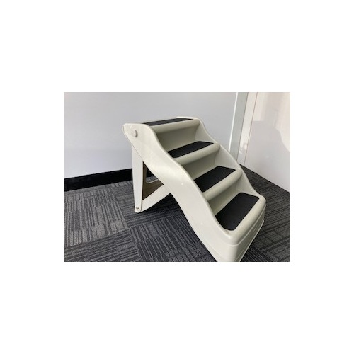 Folding Pet / Dog 4 Step Ladder / stairs Light Weight - Colour Ivory
