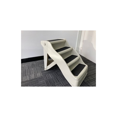 Folding Pet / Dog 4 Step Ladder Light Weight - Colour Ivory